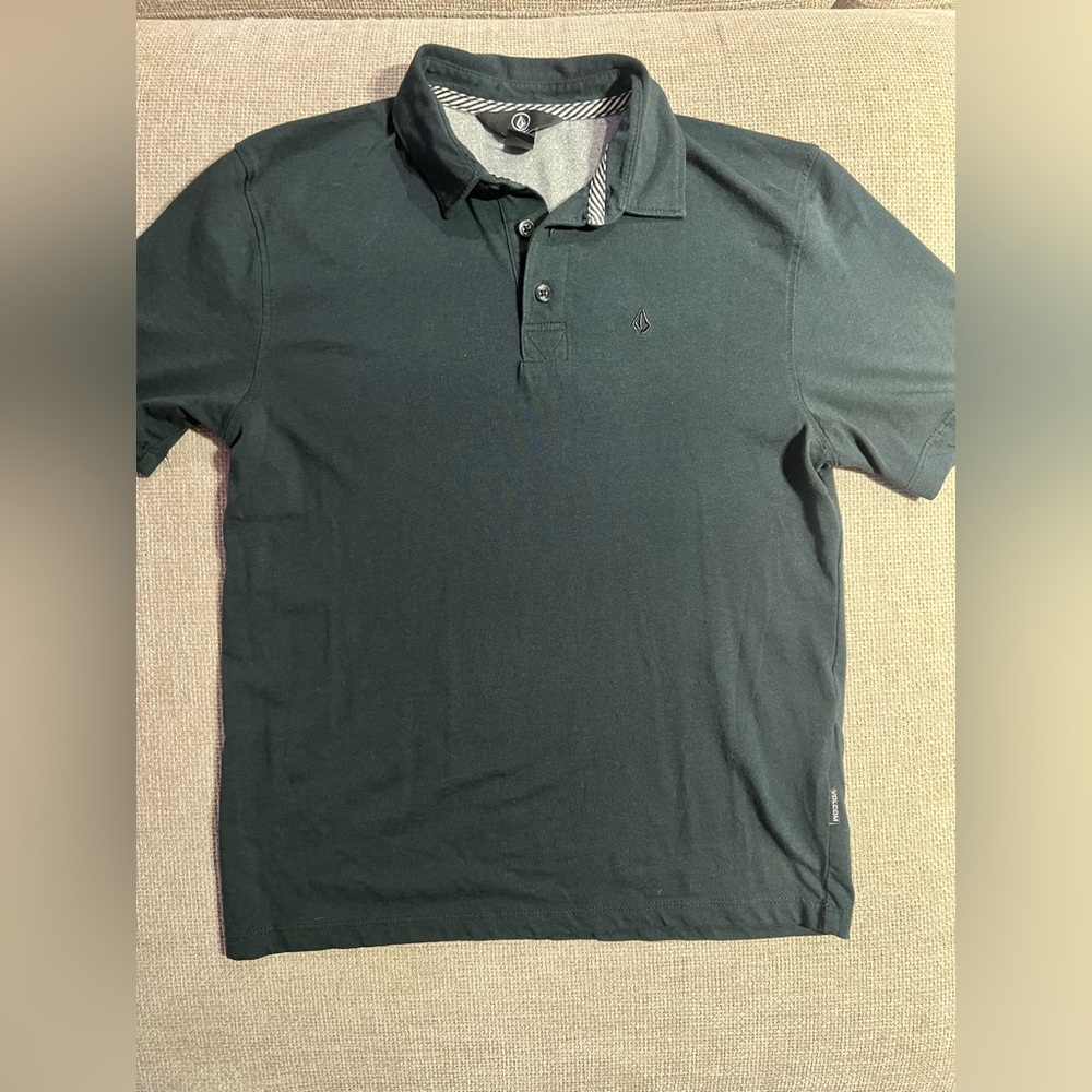 Volcom Navy Blue Polo Shirt - size Boys Medium